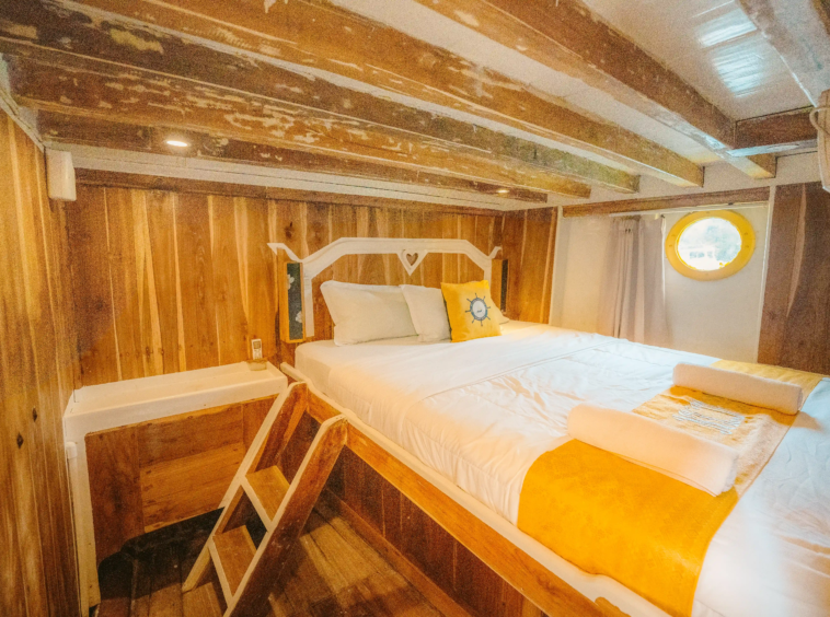 NK Jaya 1 - Superior Cabin - Open Trip - Labuan Bajo - KiakiaTourId 1
