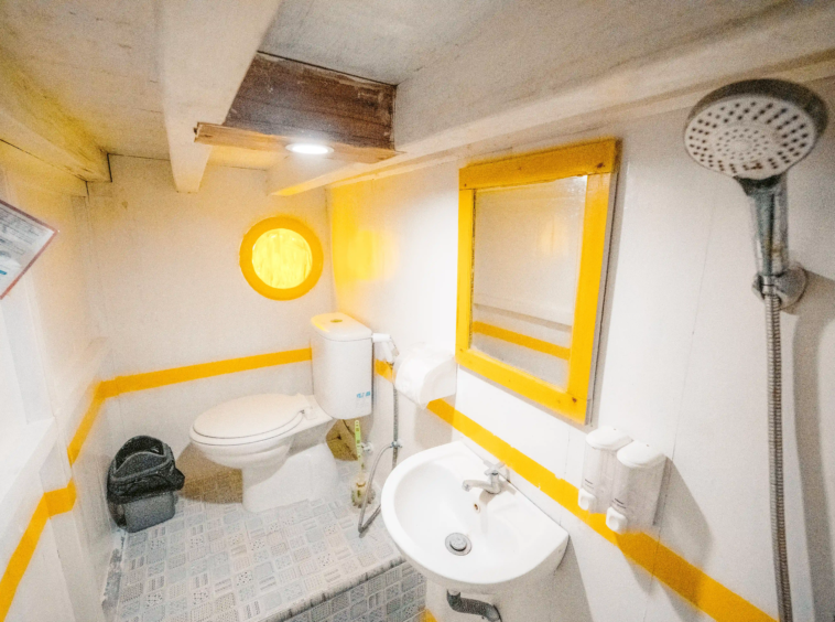 NK Jaya 1 - Superior Cabin - Open Trip - Labuan Bajo - KiakiaTourId 7