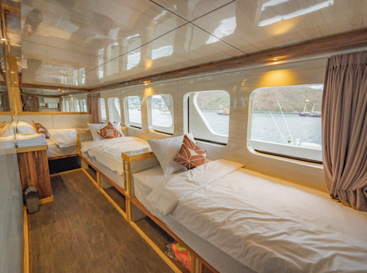Ocean Angel- Familiy Cabin - Open Trip - Labuan Bajo - KiakiaTourId 1