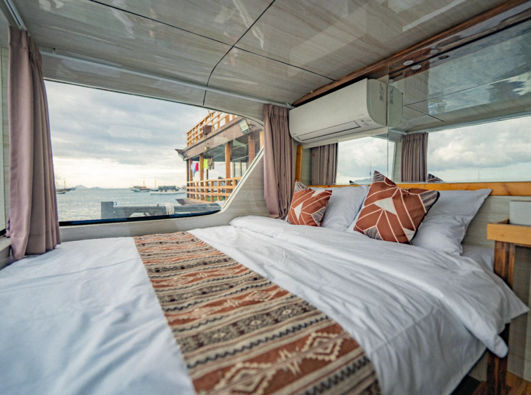 Ocean Angel- VIP Full Ocean Cabin - Open Trip - Labuan Bajo - KiakiaTourId 3