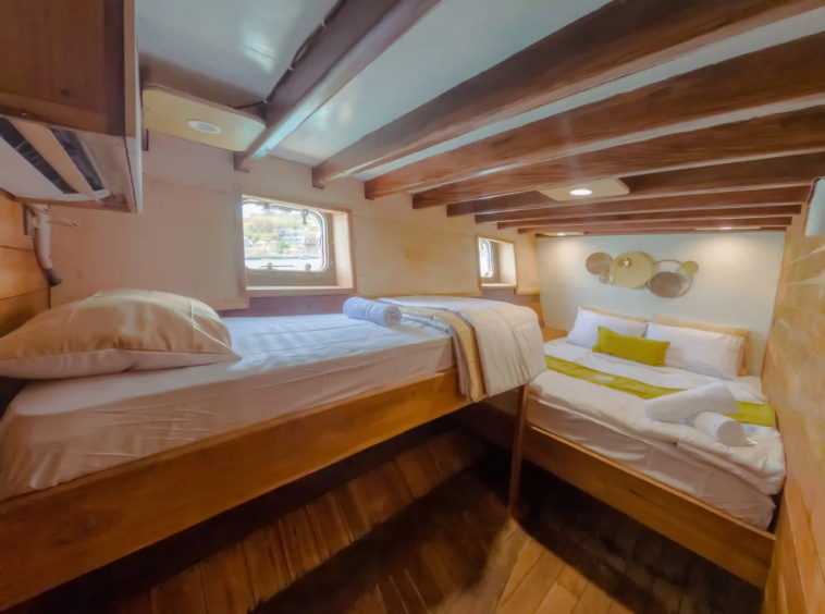 Yumana - Superior Cabin - Open Trip - Labuan Bajo - KiakiaTourId 3